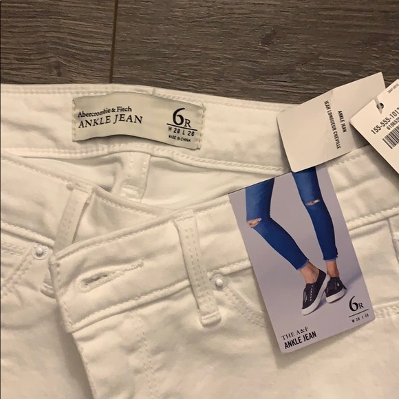 A&F core rise ankle super skinny destroyed jeans - Picture 4 of 5